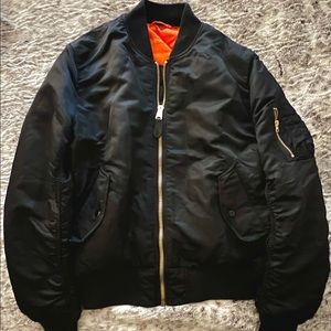 NWOT Alpha Industries bomber jacket XL Unisex